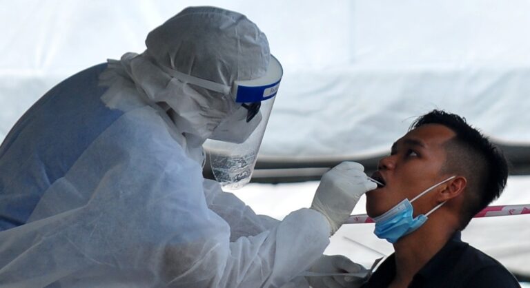 15,215 kes baharu, 64 kematian semalam