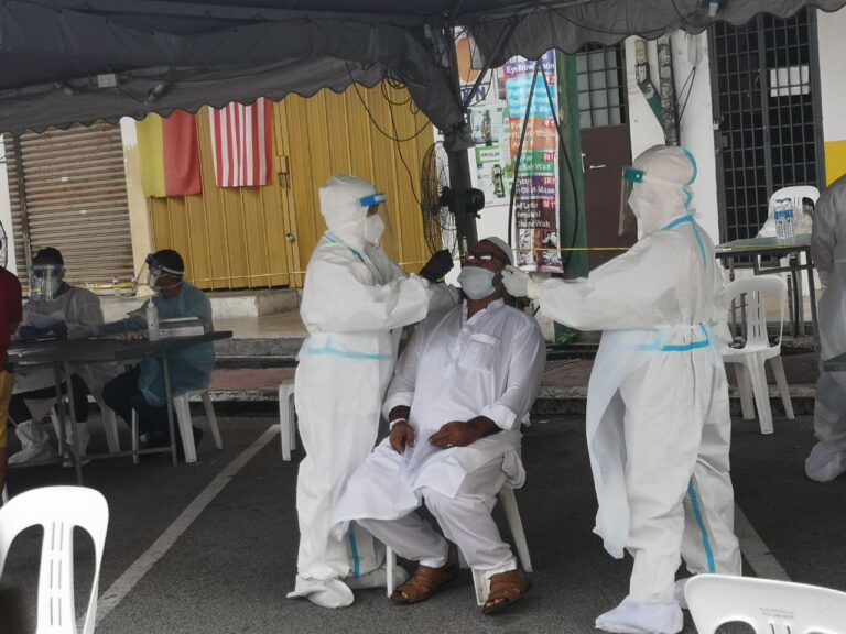 18,560 kes baharu Covid-19, 44 kematian semalam