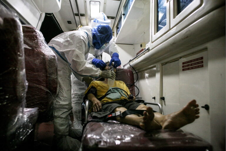 53 kes Covid-19 memerlukan alat bantuan pernafasan