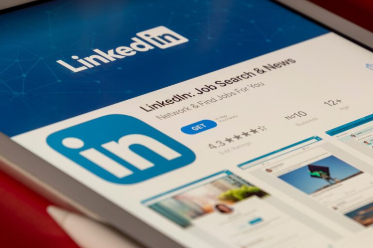 5 petua menggunakan LinkedIn untuk menarik minat perekrut dan majikan