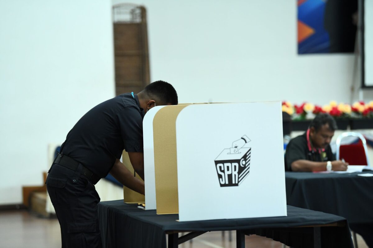 Undi Cap Segala yang anda perlu tahu tentang undi protes - Relevan