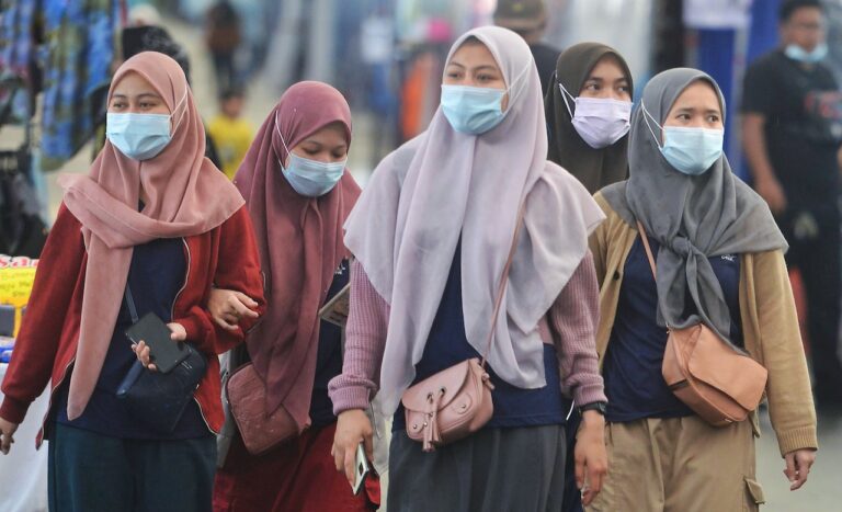 2,375 kes baharu Covid-19 dilaporkan semalam