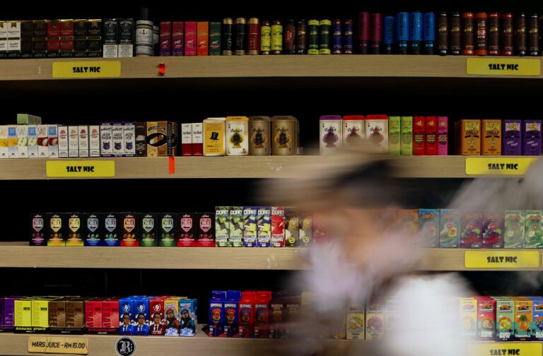 Lebih 40,000 pelajar sekolah hisap rokok dan vape, KPM laksana inisiatif pembendungan