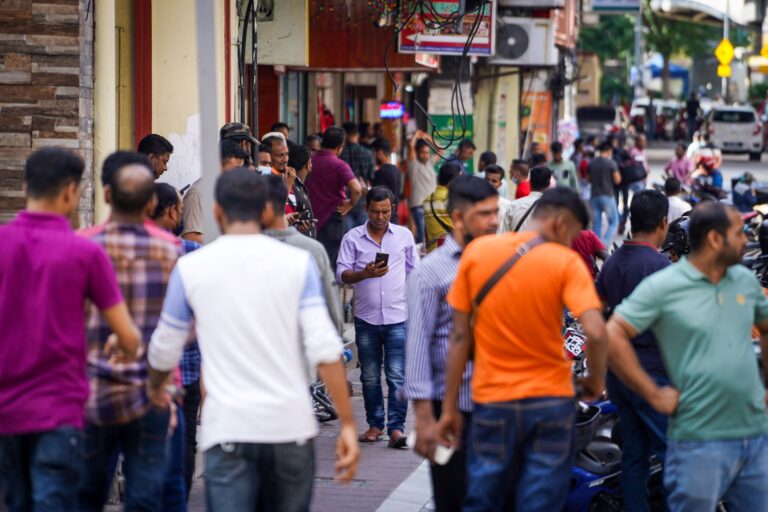 Bilangan penduduk bukan warganegara bertambah, populasi Malaysia 33.4 juta