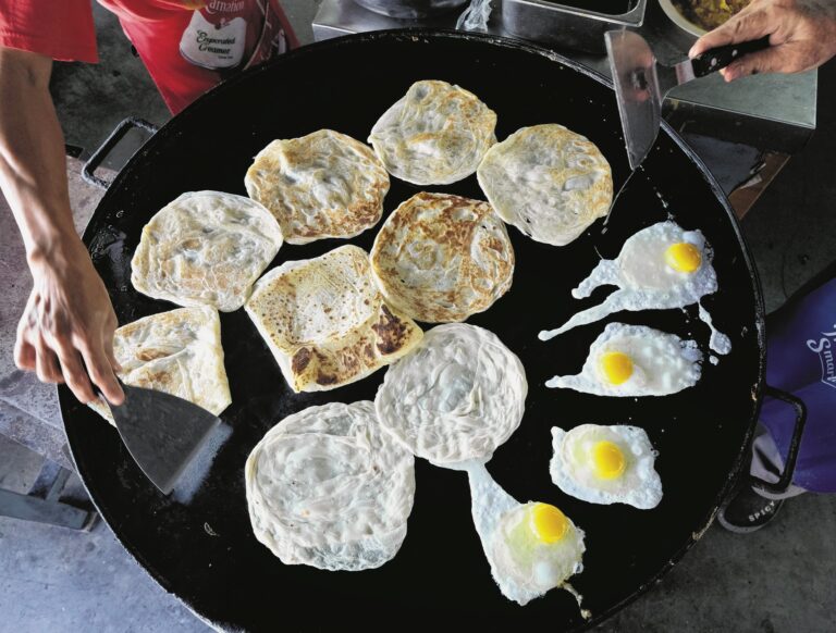 Roti terbaik dunia, roti canai dan perbezaannya dengan roti prata