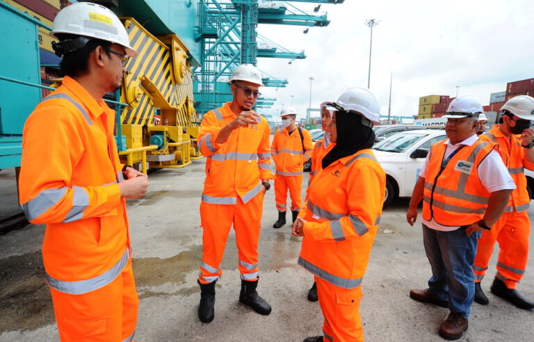 Inisiatif pascapemulihan pasaran kerja dalam Belanjawan 2024