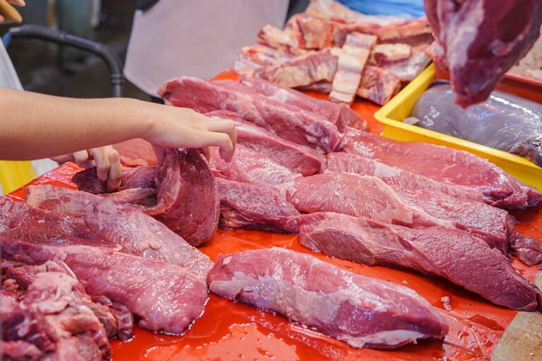 Inflasi meningkat 1.8% pada Februari