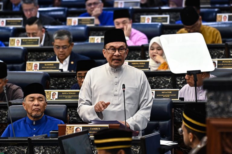 Belanjawan 2025: STR, bantuan keluarga miskin dan inisiatif lain