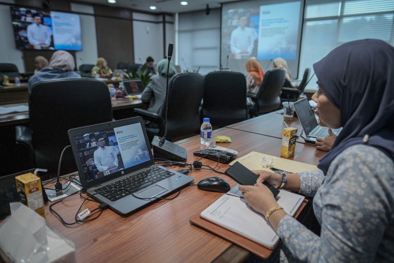 Belanjawan 2025: Gaji progresif, gaji minimum dan perlindungan sosial untuk rakyat