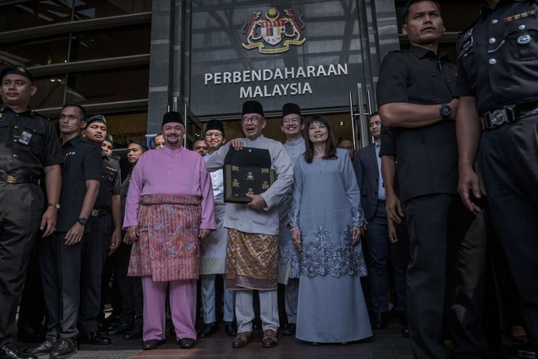 Belanjawan 2025: Di sebalik angka RM421 bilion