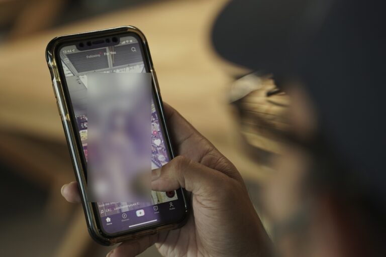 Melawan ketagihan validasi: Hargai diri sendiri tanpa menanti pujian