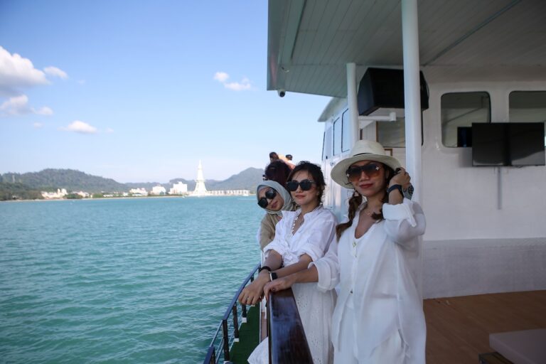 Kenapa orang kita lebih gemar bercuti di luar negara?