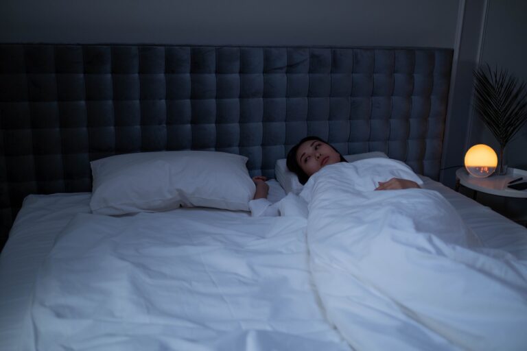 5 makanan buat kita susah tidur malam