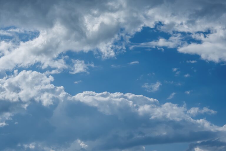 Fakta Semesta: Kenapa langit warna biru?